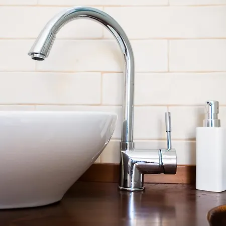 Grandma's Chic In Chania Venetian Harbor * La Canea