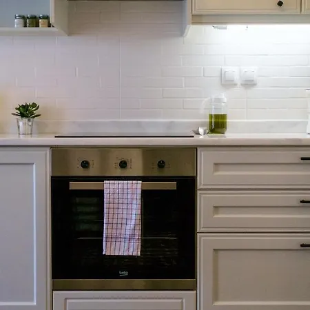 Grandma's Chic In Chania Venetian Harbor La Canea